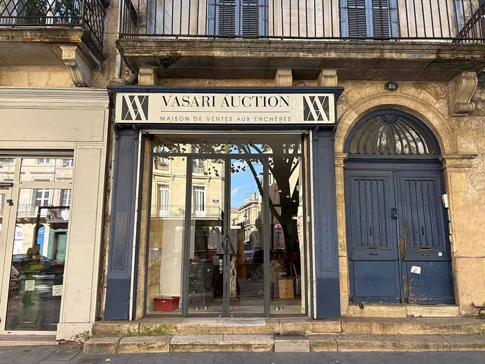 Façade de Vasari Auction depuis le Cours Victor Hugo, Bordeaux