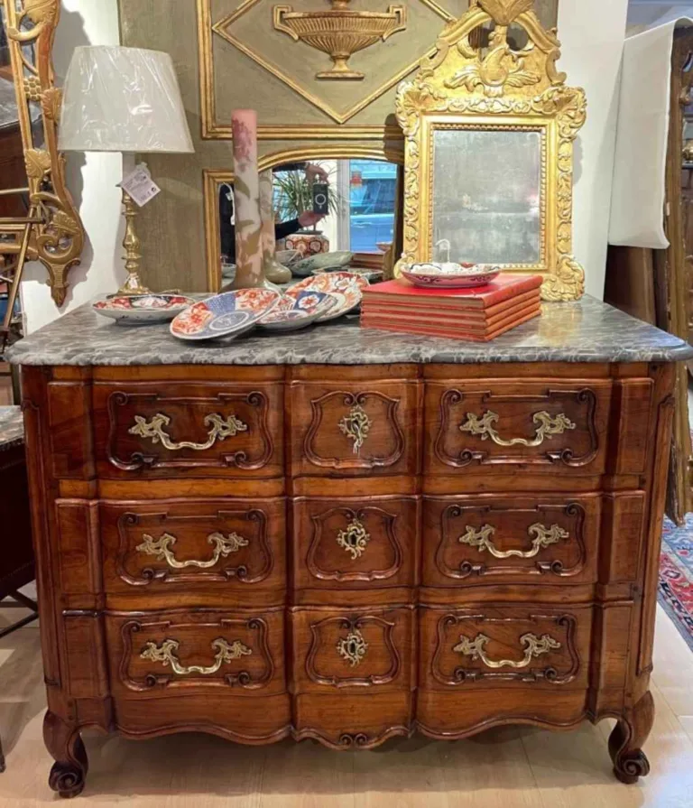 Decamp Francois Brocante Antiquaire Marseille France 768x895