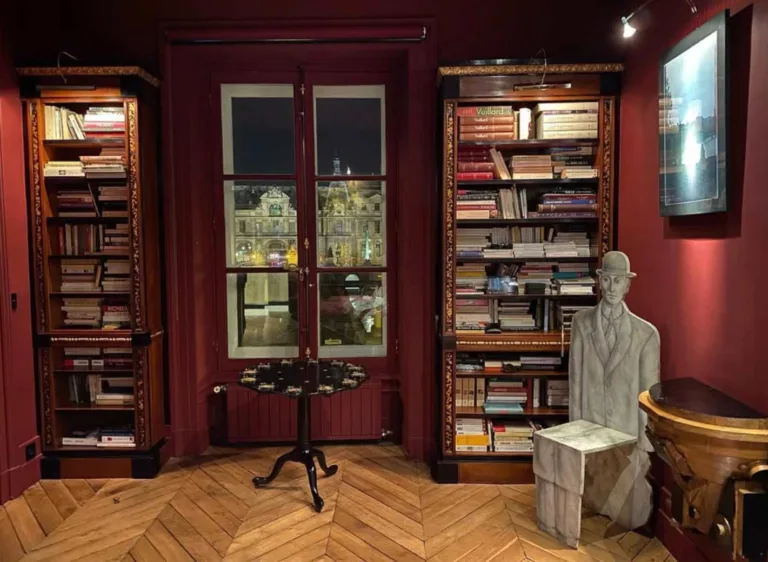 Fremontier Brocante Antiquaire Paris France 768x562