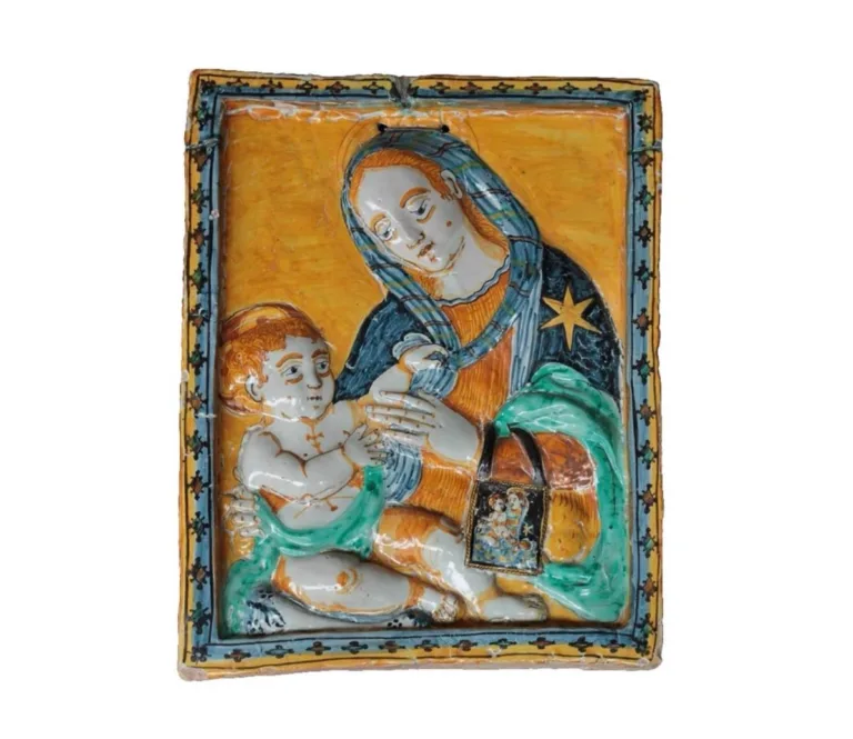 Galerie JM Bealu Fils Brocante Antiquaire Paris France 768x665