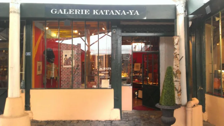 Galerie Katana Ya Brocante Antiquaire Versailles France 768x433
