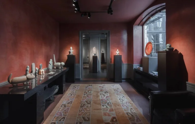 Galerie Mermoz Brocante Antiquaire Paris France 768x491