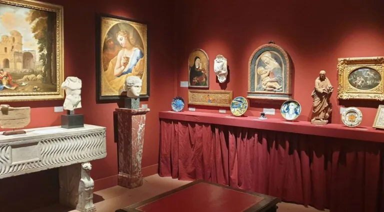 Galerie Tarantino Brocante Antiquaire Paris France 768x425