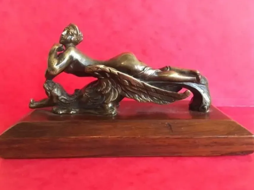 Statuette proposée par La Chrysalide, Lyon