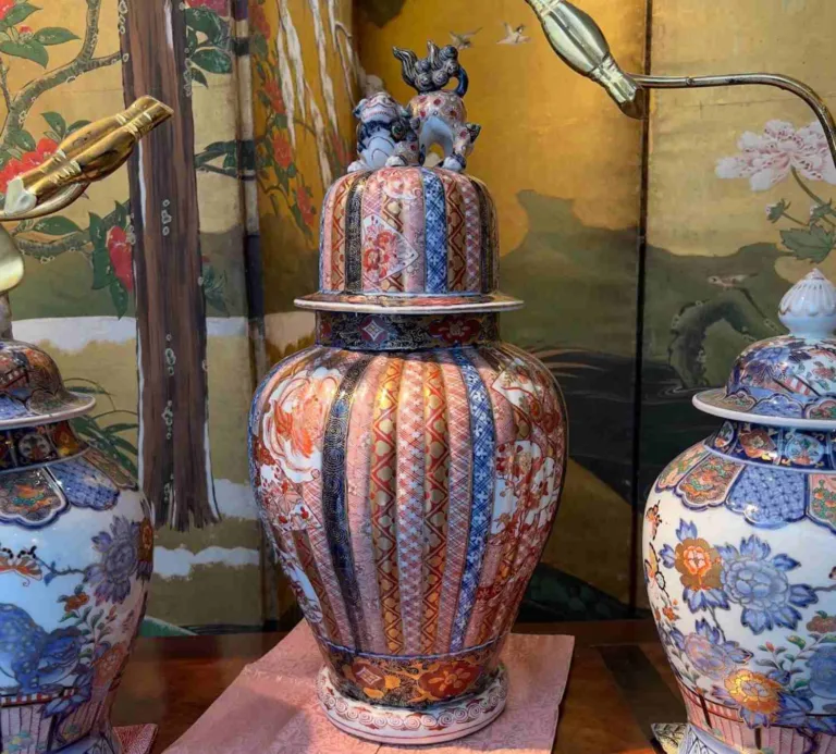 Sinapango Brocante Antiquaire Paris France 768x693