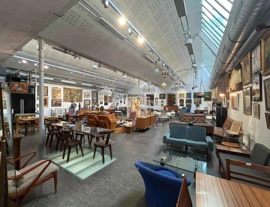 Lots mis aux Enchères par De Baecque et Associés, Lyon