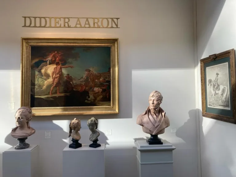 Didier Aaron Cie Brocante Antiquaire Paris France 768x577