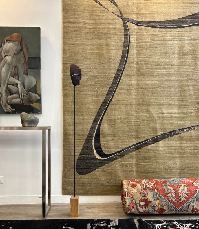 Maison Tahissa Brocante Antiquaire Paris France 1