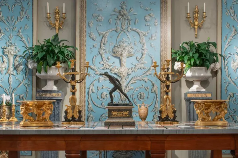 Philippe Vichot Brocante Antiquaire Paris France 768x511