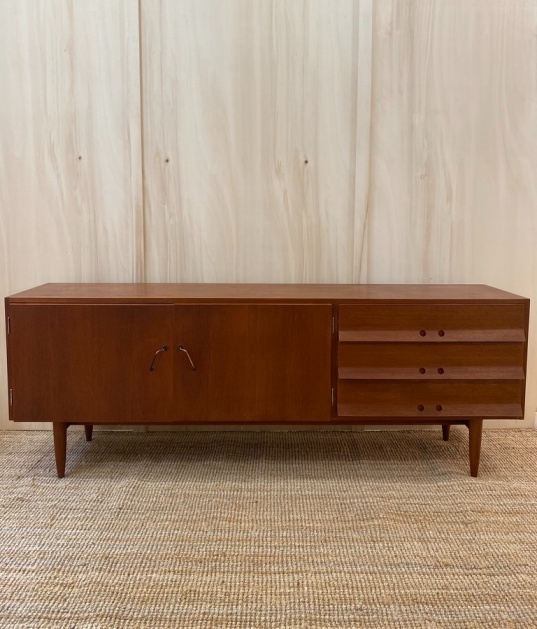 Charlotes Autofage Galerie dArt Bordeaux France