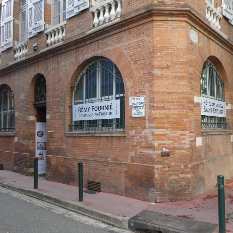 Fournie et Cortes Maison de Vente aux Encheres Brocante Antiquaire Toulouse France