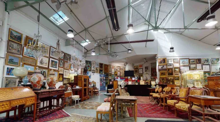 Ivoire Nantes Hotel des Ventes de Nantes Couton Jamault Hirn Maison de Vente aux Encheres Brocante Antiquaire Nantes France 1 1 768x425