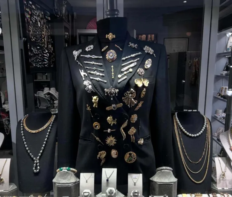 Antiquites J. Schon Grandin Brocante Antiquaire Strasbourg France 1 768x652