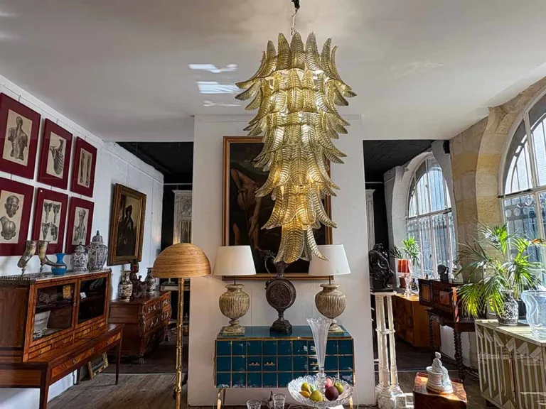 Village Notre Dame Brocante Antiquaire Bordeaux France 2 768x576