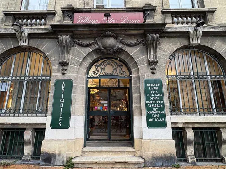 Village Notre Dame Brocante Antiquaire Bordeaux France 4 768x576