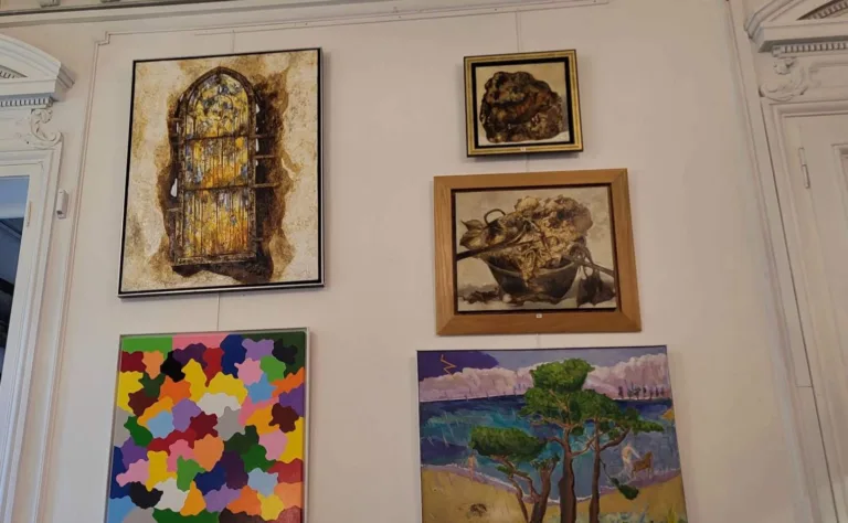 Artefact Encheres Maison de Vente aux Encheres Brocante Antiquaire Lille France 1 768x474