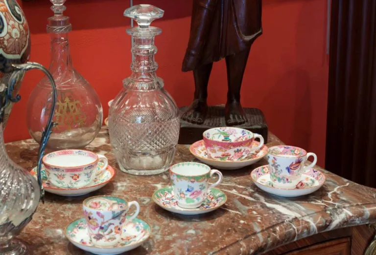 Christophe Lachaux Brocante Antiquaire Paris France 1 768x522