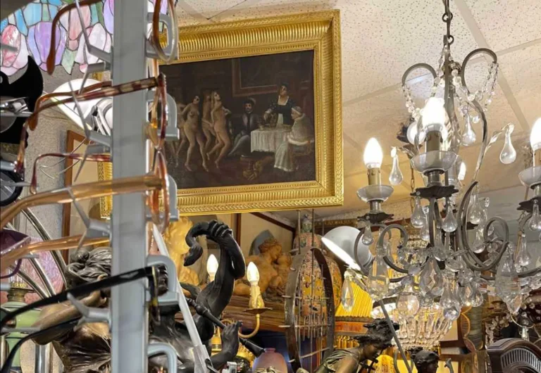 Le Centre Ville Antiquites Brocante Antiquaire Bordeaux France 1 768x530