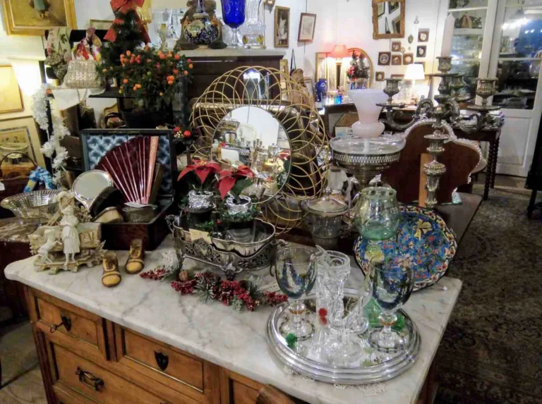 Ronda Brou Antiquites Brocante Antiquaire Tours France 1 768x573