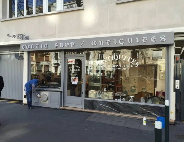 Antic Shop Brocante Antiquaire Neuilly sur Seine France 1 768x591