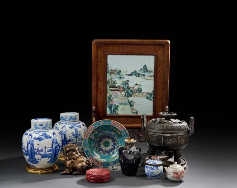 Delon Hoebanx Maison de Vente aux Encheres Brocante Antiquaire Paris France 1 768x611