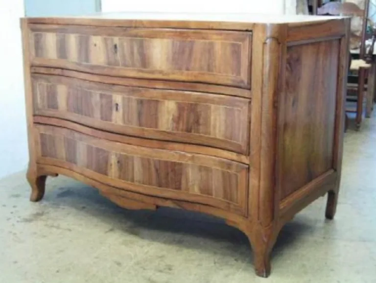 Atelier D.N.H. Antiquites Antiquaire Atelier Rueil Malmaison France 768x578